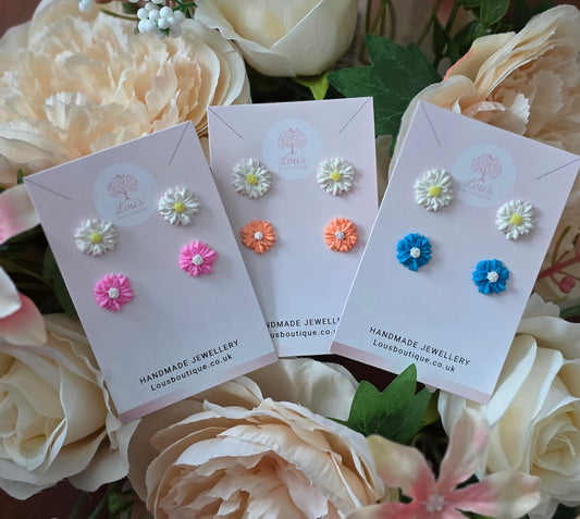 Handmade mini daisy set of 2 sterling silver earring studs |Polymer clay earrings | summer statement earrings | light weight earrings