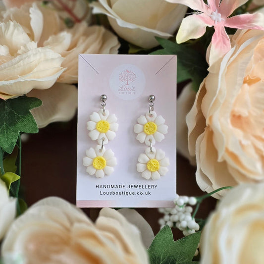 Handmade white and yellow daisy dangle drop earrings |Polymer clay |summer statement earrings |gift for her |light weight earings