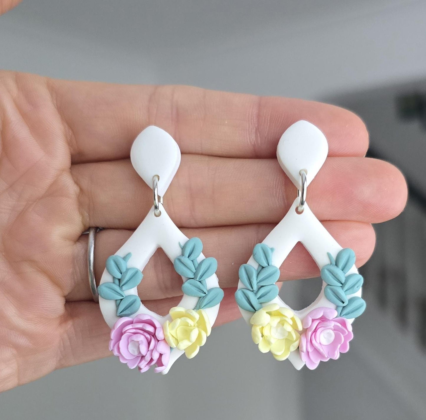 Handmade white floral flower sterling silver dangle drop stud earrings | unique earrings | lightweight earrings | gift for her |Polymer clay